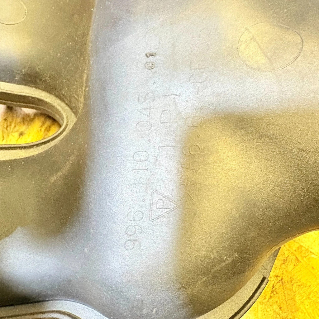 Porsche Boxster Intake Manifold / Intake Distributor 99611004501 Fits 986 2.7