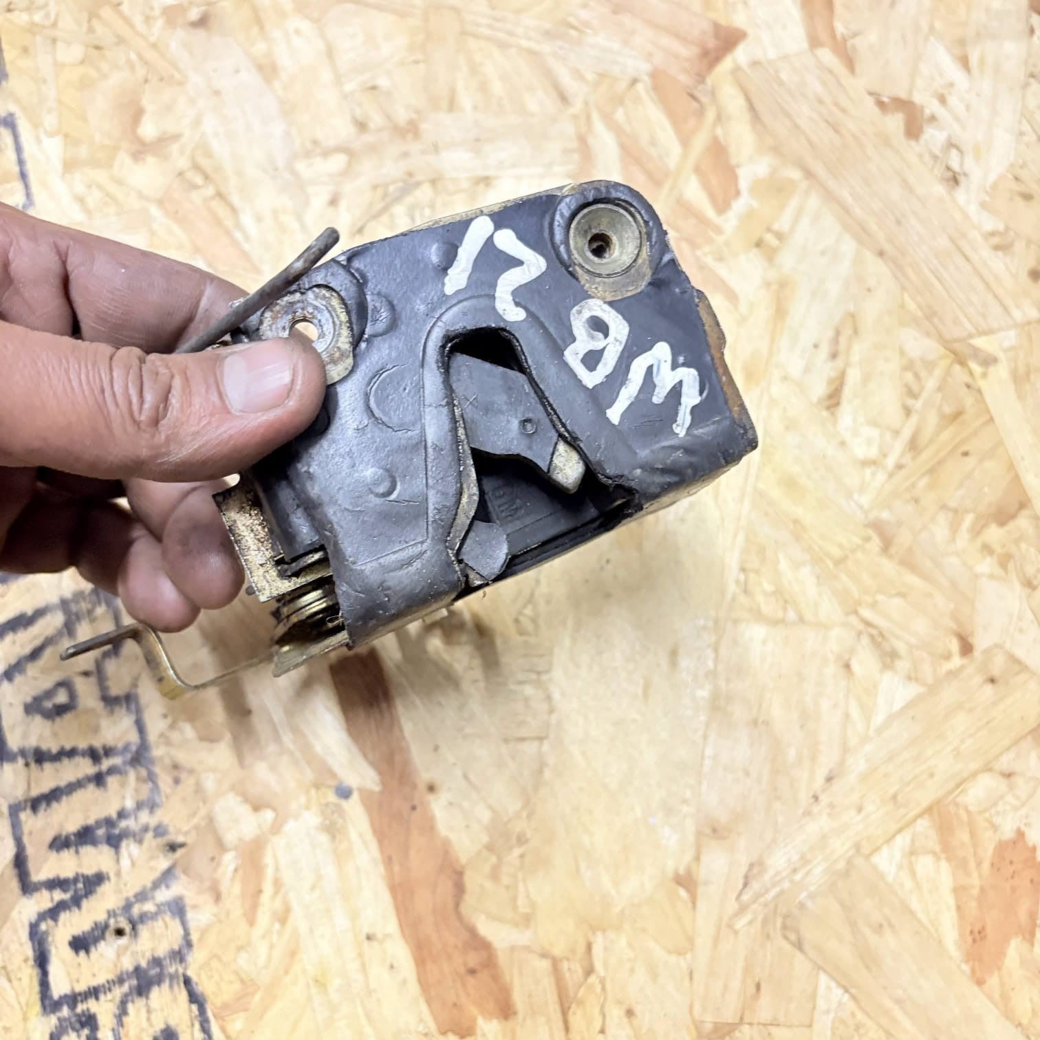 Door lock 42538 for LAND ROVER DISCOVERY MK1 1993 (42538) NSR