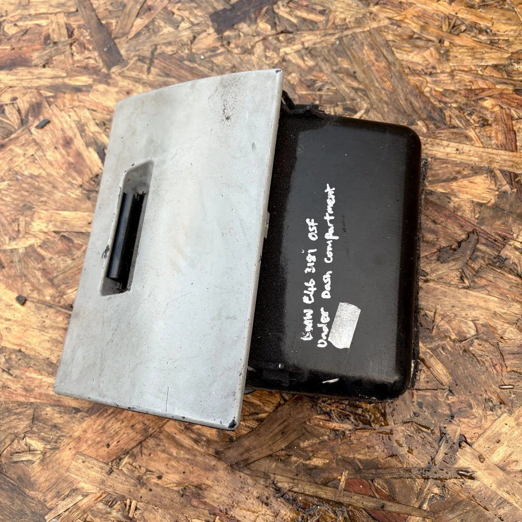 BMW 3 Series E46 Glove Box Glovebox Driver Front 51458223192