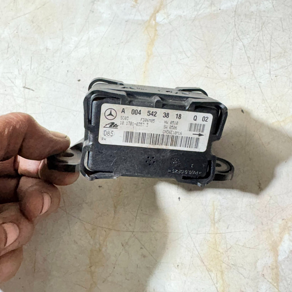 Mercedes-Benz ML320 06-11 Pre-Yaw Sensor A0045423818