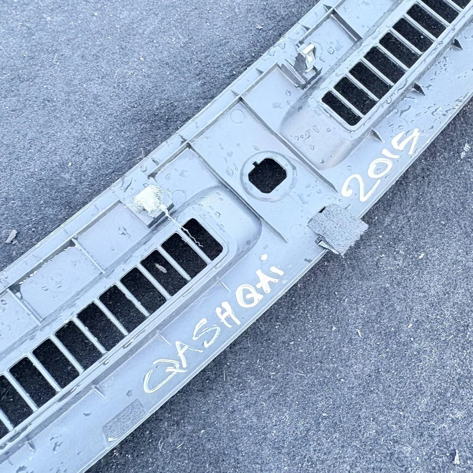 Nissan QASHQAI J11 2015 Top Dashboard Air Vent Trim 68310-4EH0A