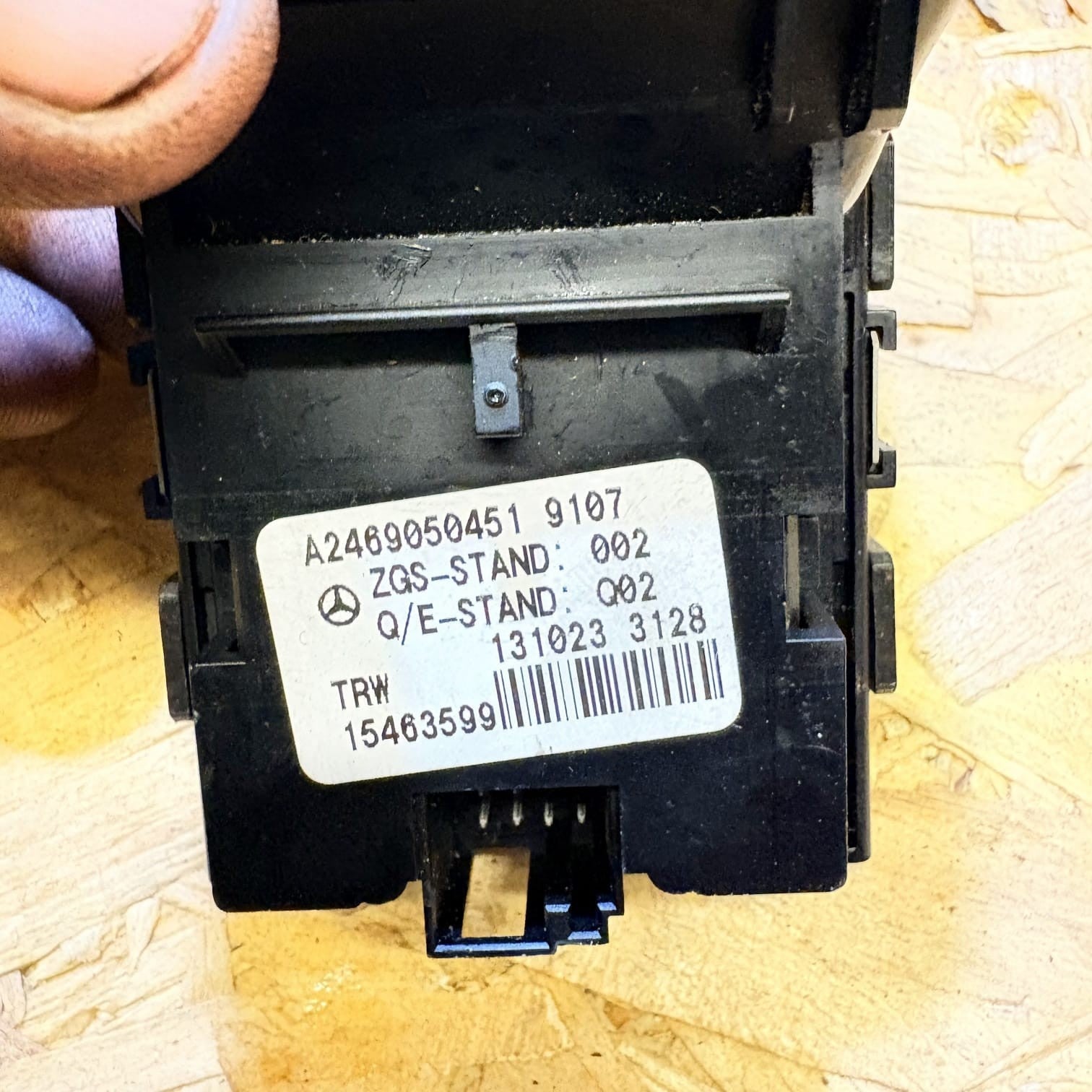 Mercedes W176 2013-2018 GLA Parking Hand Brake Button Switch A2469050451