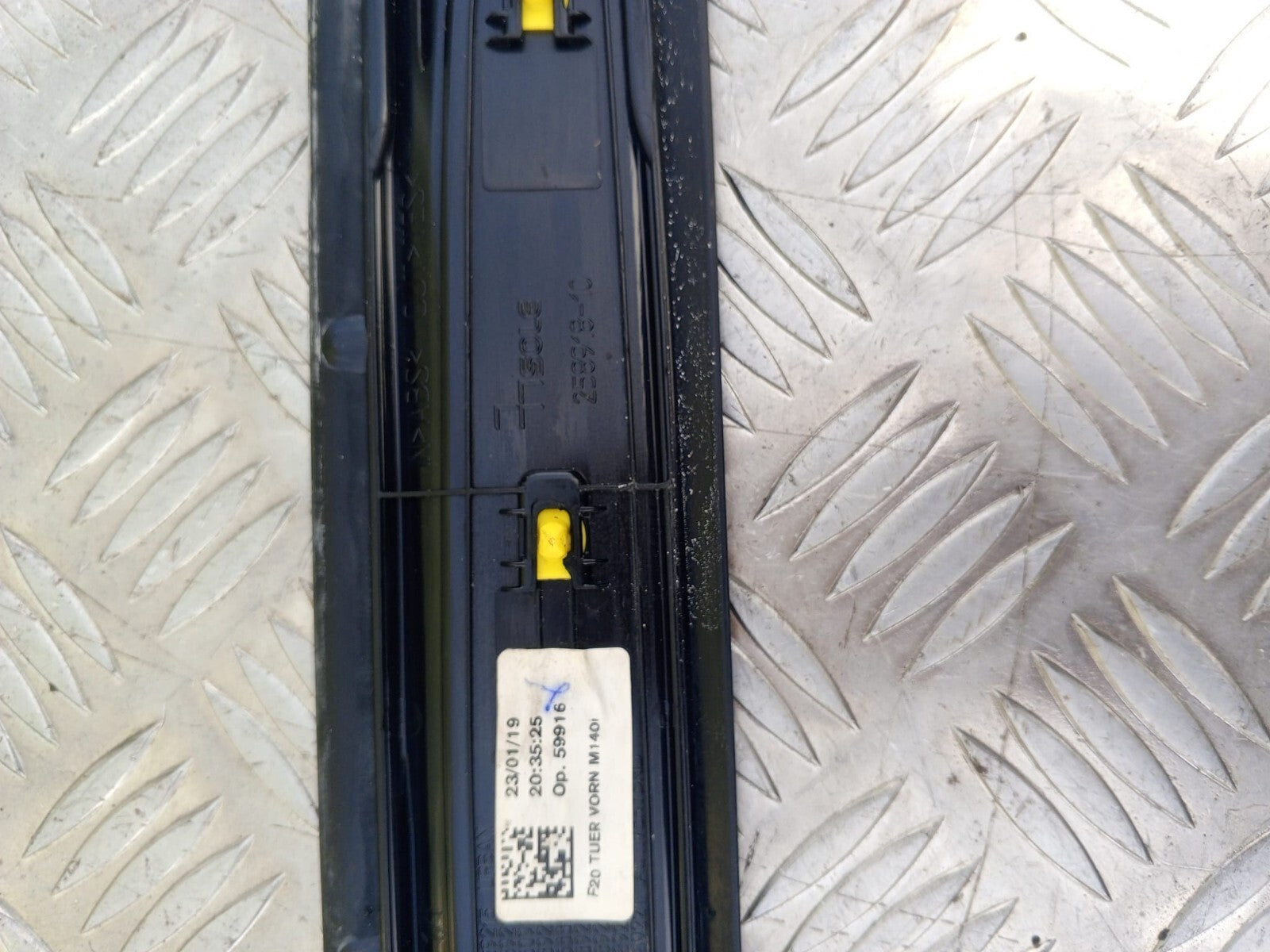 2012-2019 BMW 1 SERIES M140i FRONT DRIVERS SIDE DOOR SILL TRIM 7289218-258918-10