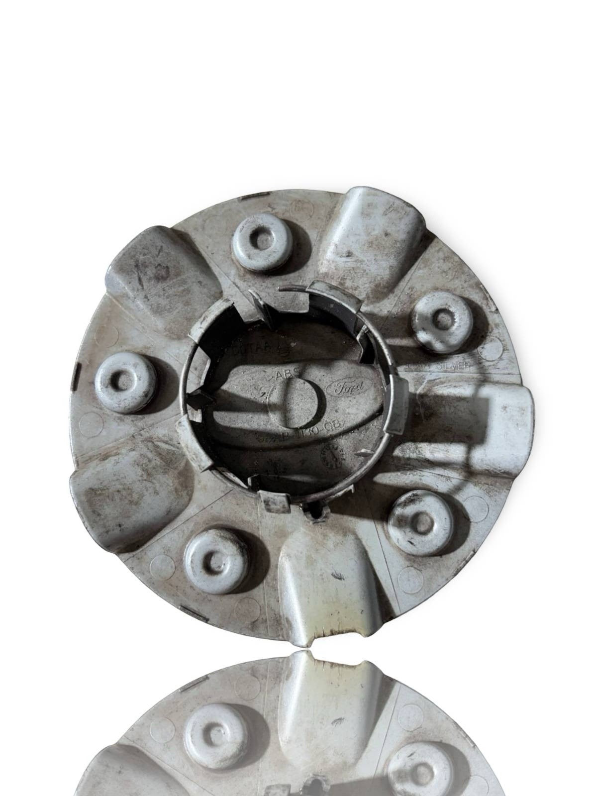 Ford Fiesta Zetec 1995-2002 Focus 1998-2005 Wheel Centre Cap 1064118 98AB1130CB