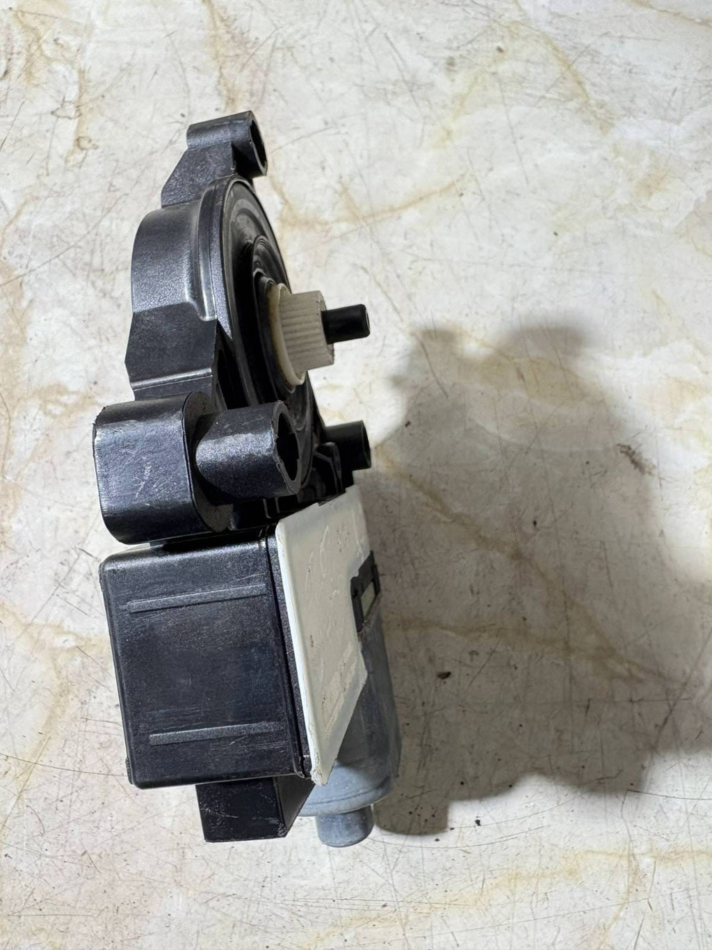 SEAT LEON FR 2017-20 NEARSIDE REAR DOOR WINDOW MOTOR (5 DOOR) 5Q0959407A P4299