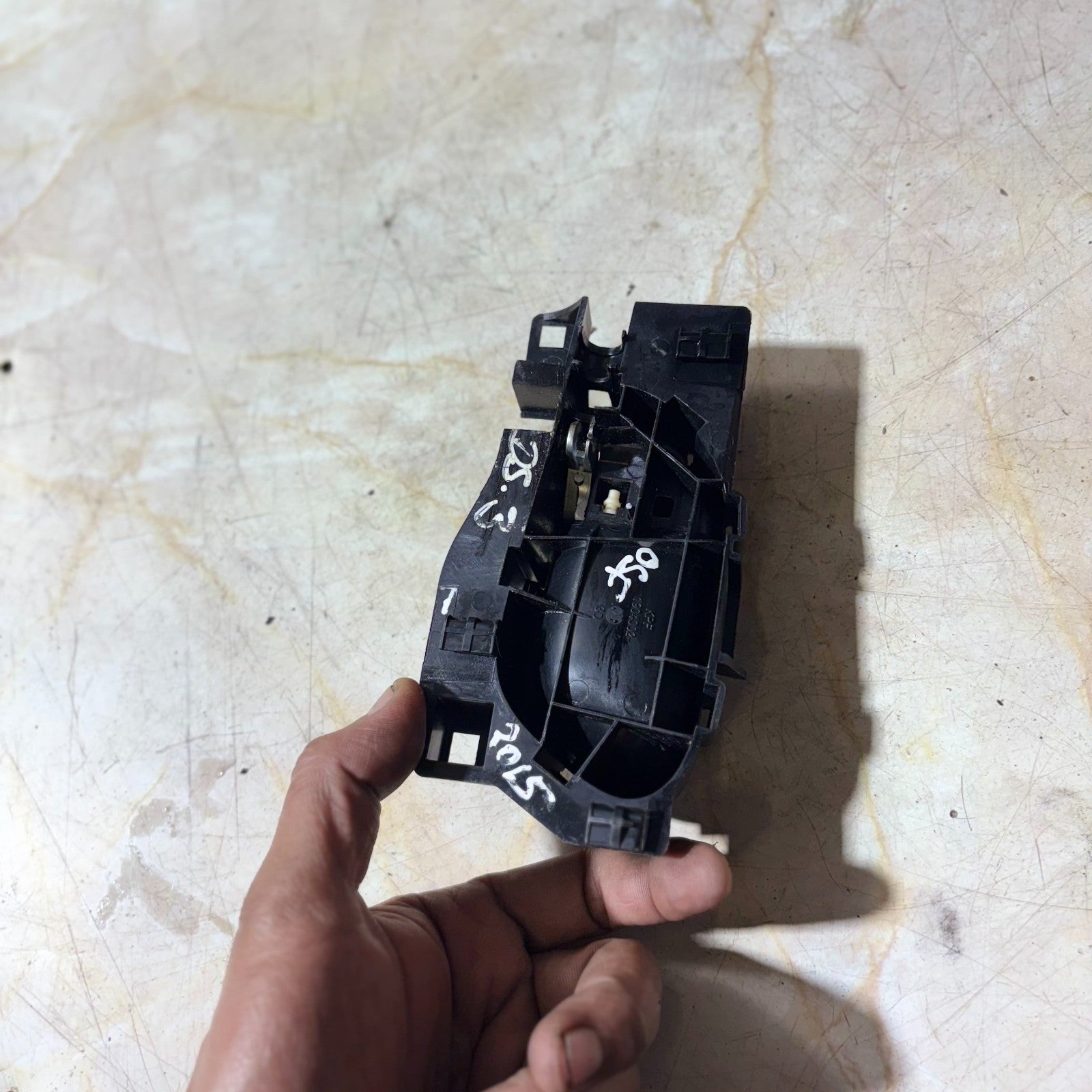 CITROEN DS3 DRIVERS RIGHT FRONT DOOR HANDLE INTERIOR 1904002 2011 TO 2018