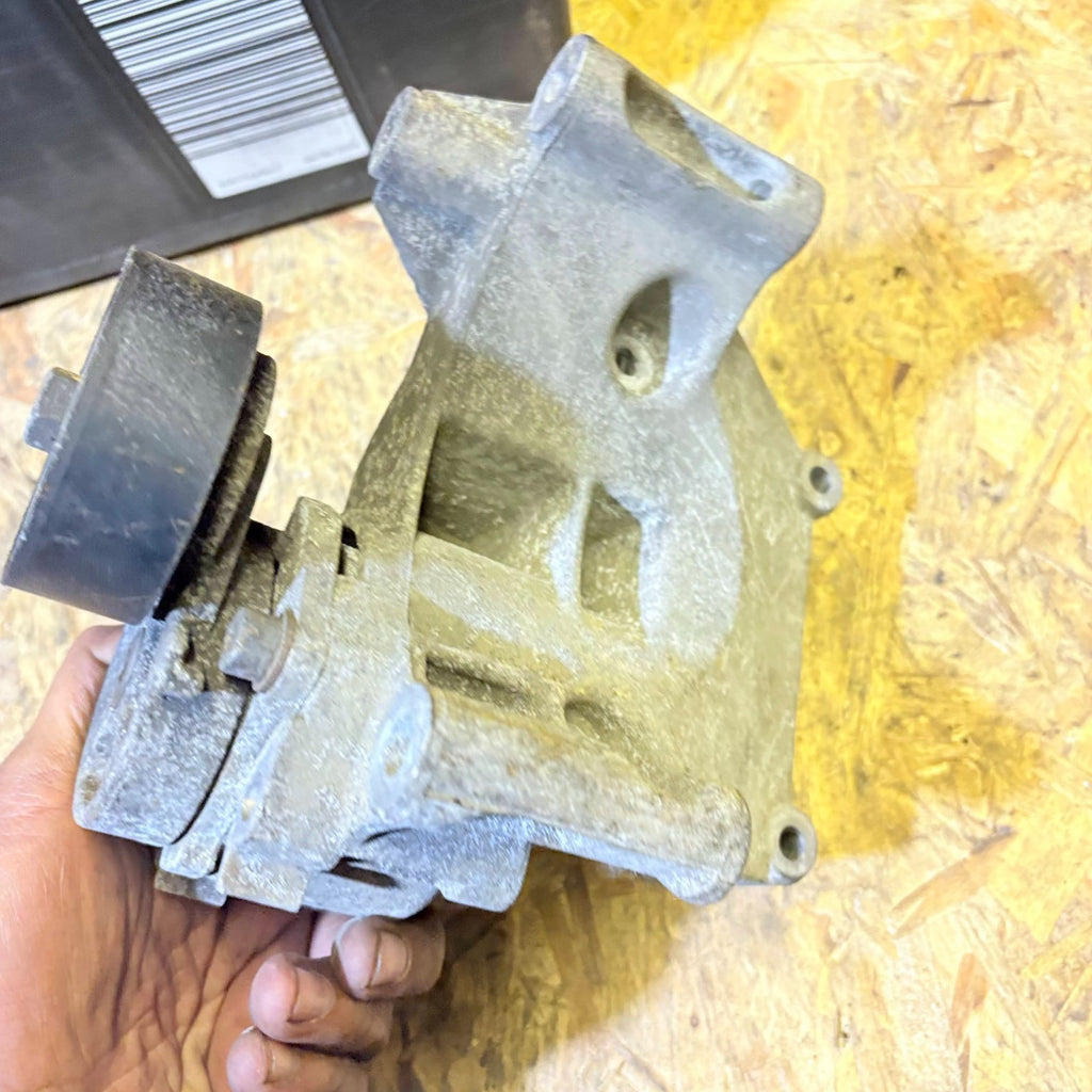 BMW Z3 1.8 1995-2000 1.9 1995-1999 1.9i 2000-2002 Alternator Bracket Tensioner