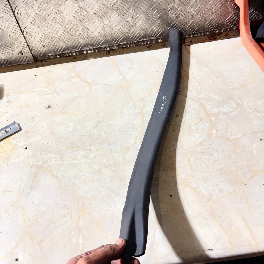 VW Jetta MK5 Drivers Side Front Door End Trim 1K5837382D