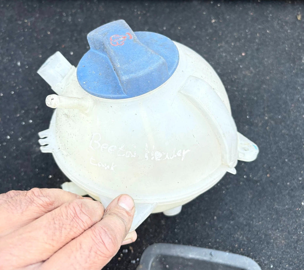 VOLKSWAGEN BEETLE 2002 COOLANT EXPANSION TANK