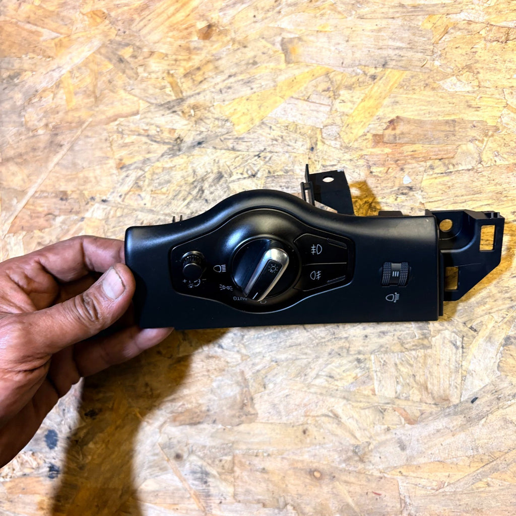 Audi A4 2014 Convertible 8F7 Headlight Switch 8K0941531AS