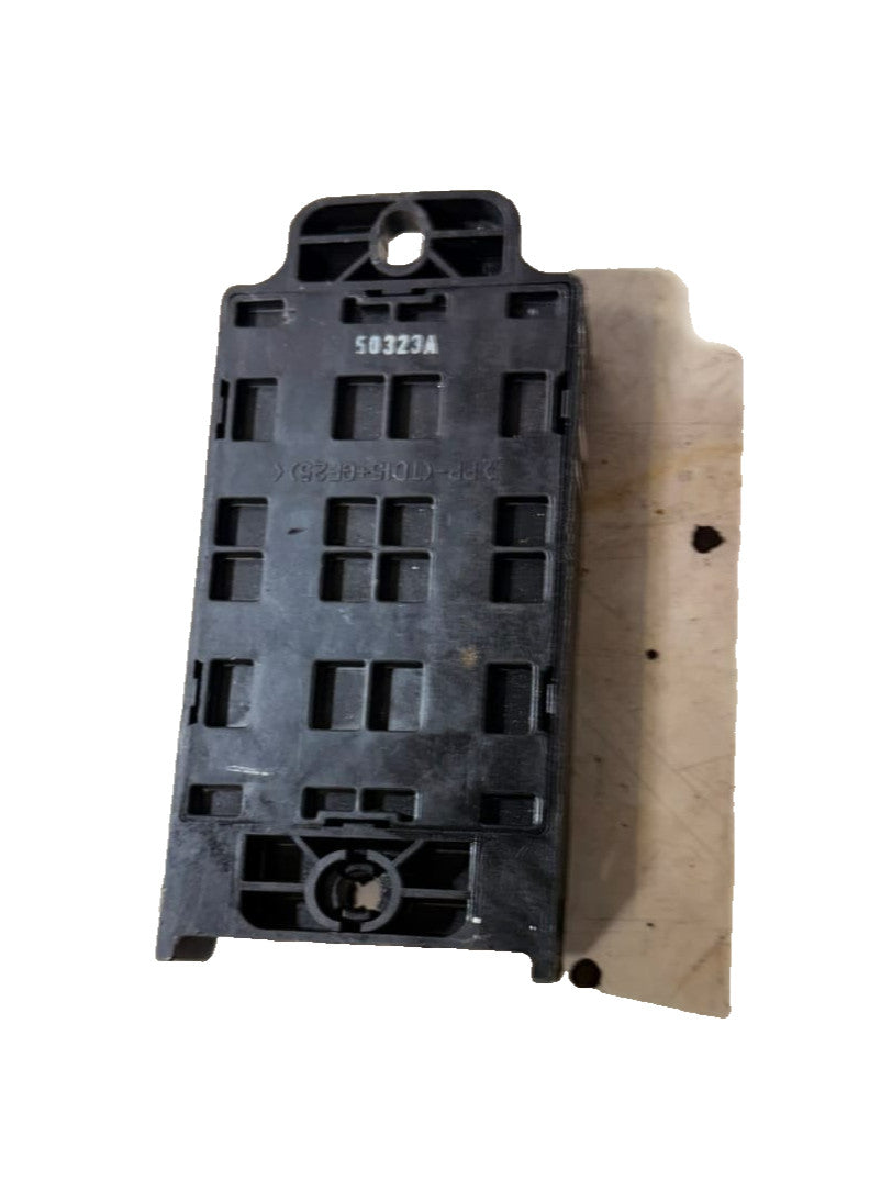 Kia Sorento 2002-2009 Year Relay Fuse Box 91310-3E810