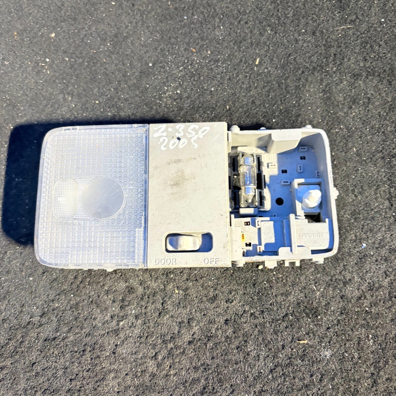 Nissan Z 350 2005 Overhead Interior Dome Light