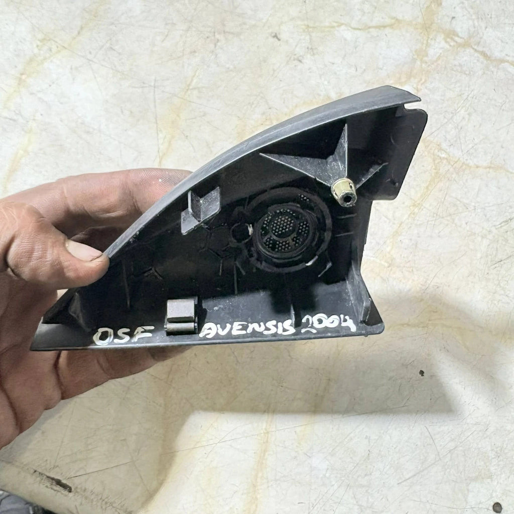 TOYOTA AVENSIS Driver Front SPEAKER TWEETER 67491-05060D with SURROUND TRIM 2004
