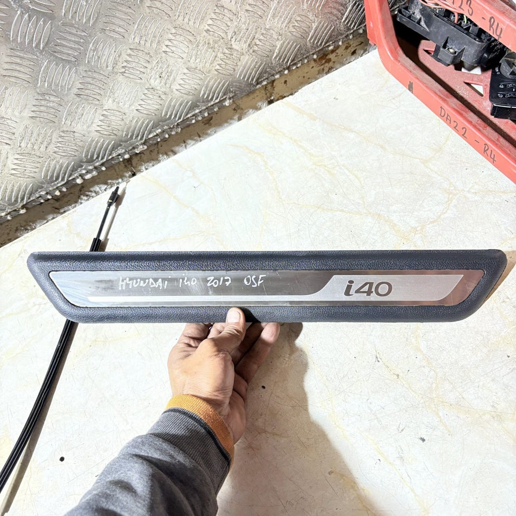 HYUNDAI I40 DOOR SILL STEP COVER TRIM DRIVER FRONT SIDE 2017 85873-3Z100