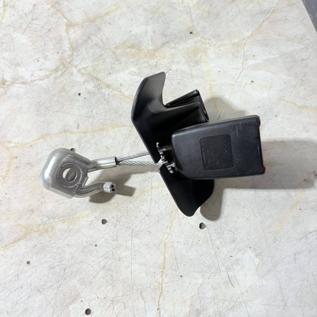 Audi A4 B7 2005-2008 4/5 Door OSR Rear Right Seat Belt Buckle 8E085774001C