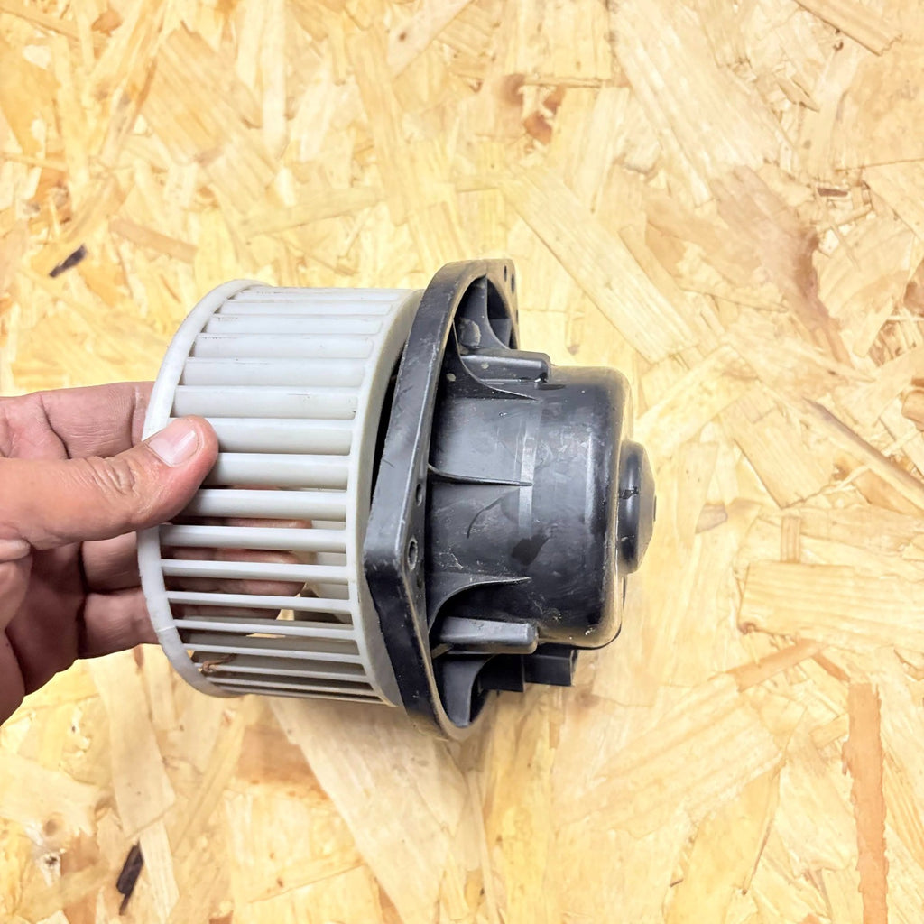 Suzuki Ignis Heater Blower Motor Fan Assembly 173-60073-01