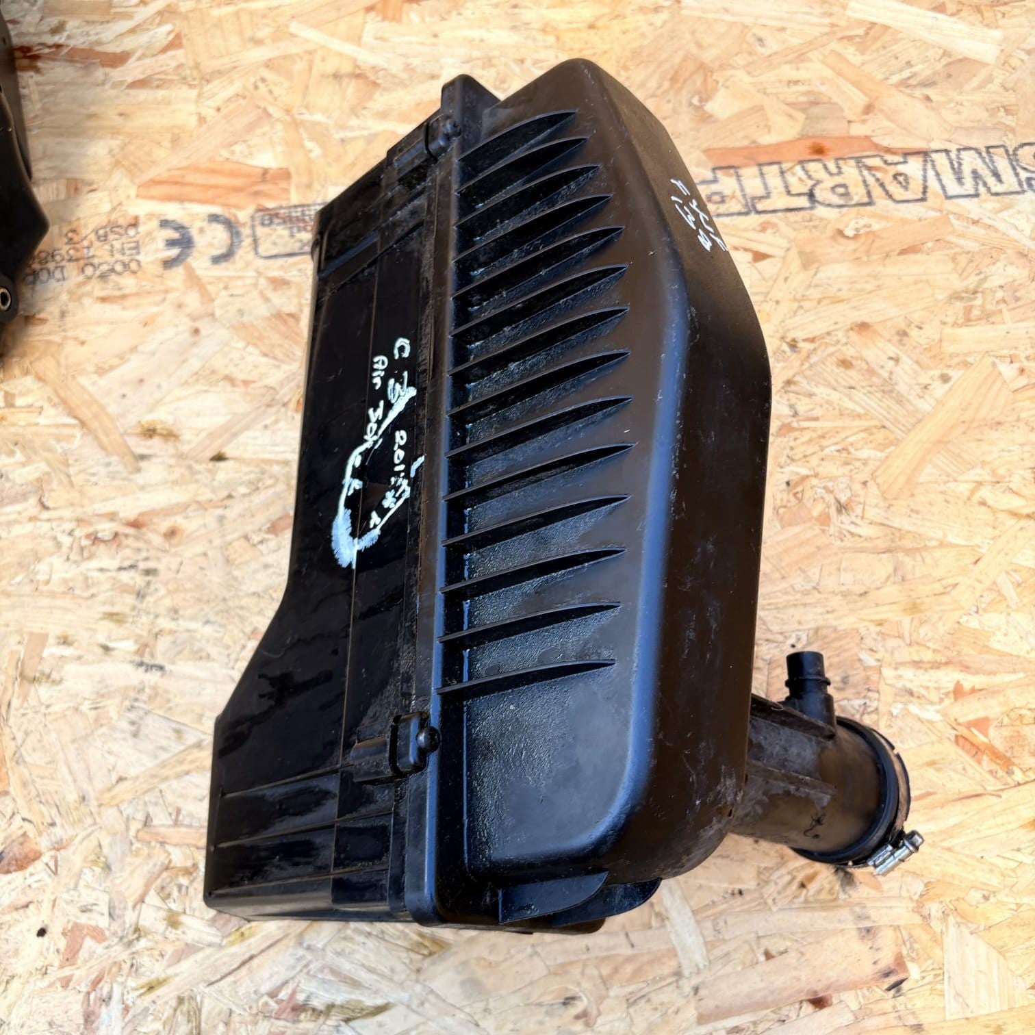 CITROEN C3 MK2 PEUGEOT 207 1.4 AIR FILTER BOX HOUSING UNIT&INTAKE PIPE HOSE 2012