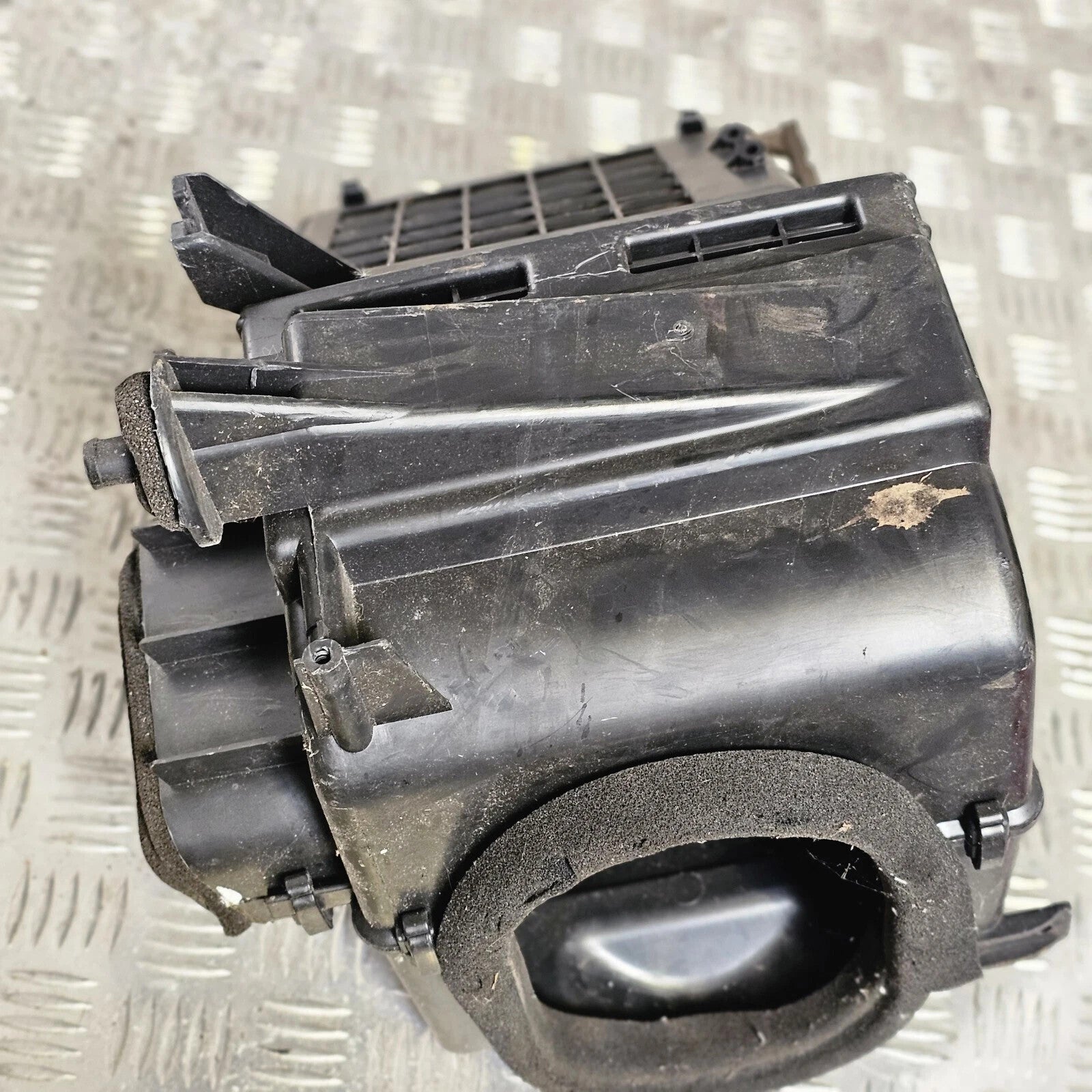 SUZUKI JIMNY 1.3 AIR FILTER BOX 2006 PART WARRANTY