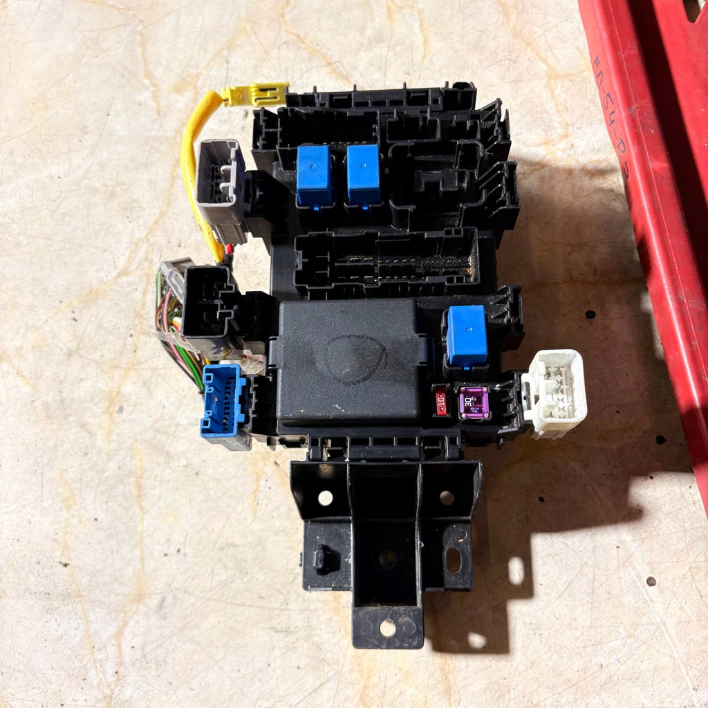 Nissan Pixo 2009-2013 FUSE BOX UNDER DASHBOARD 68K10