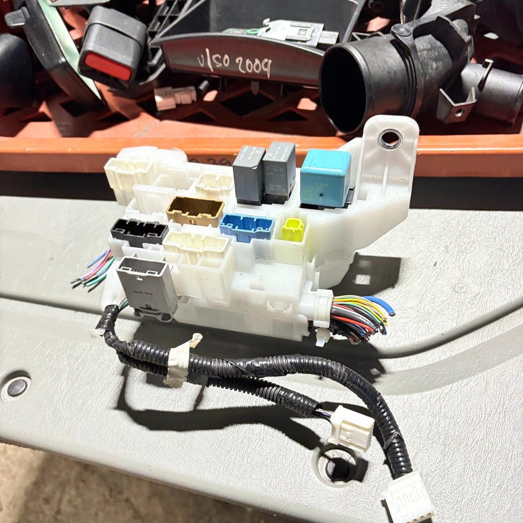 CITROEN C1 MK2 2014-2021 INTERIOR CABIN BCM FUSE RELAY BOX 82730-0H030