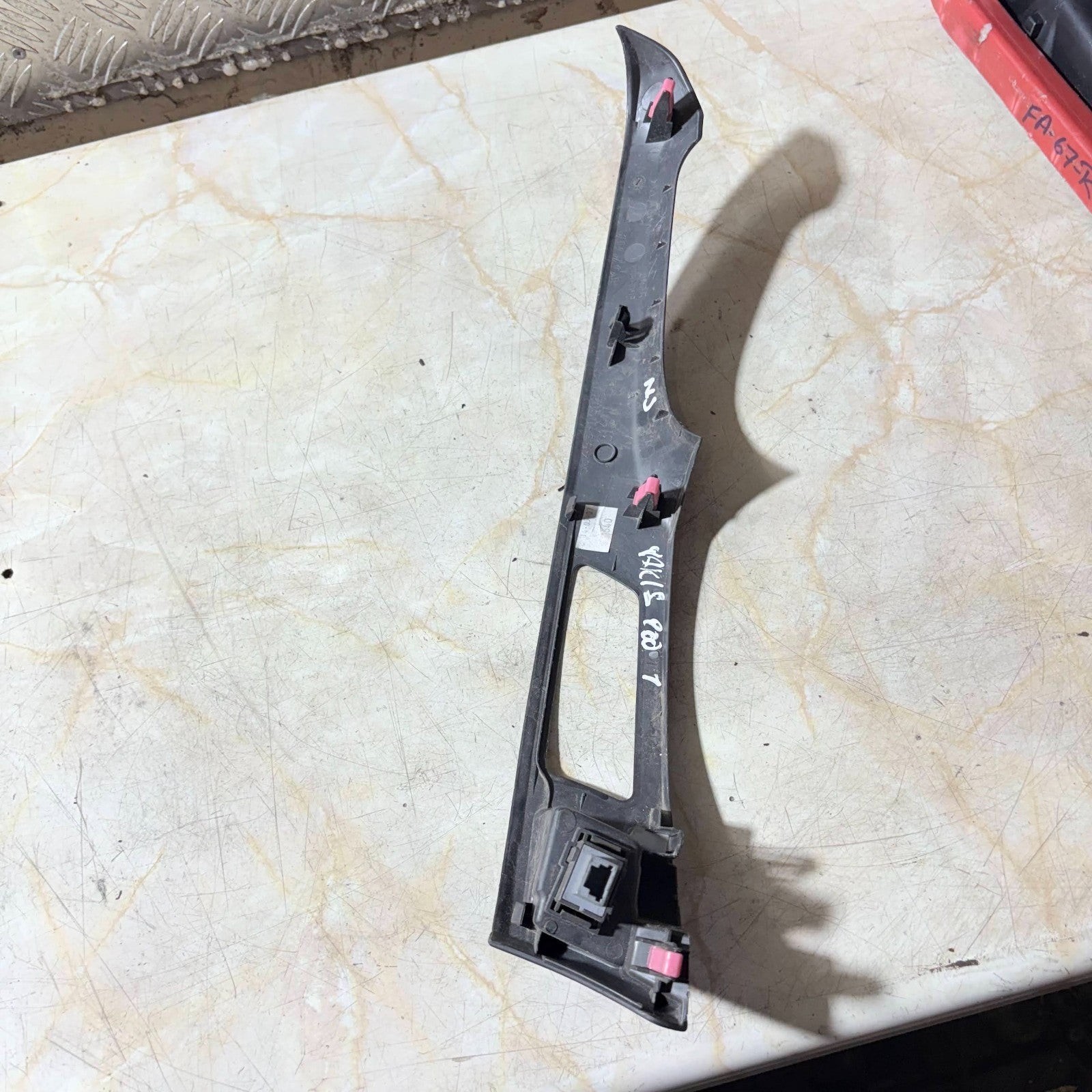 2005-2011 TOYOTA YARIS HAZARD SWITCH