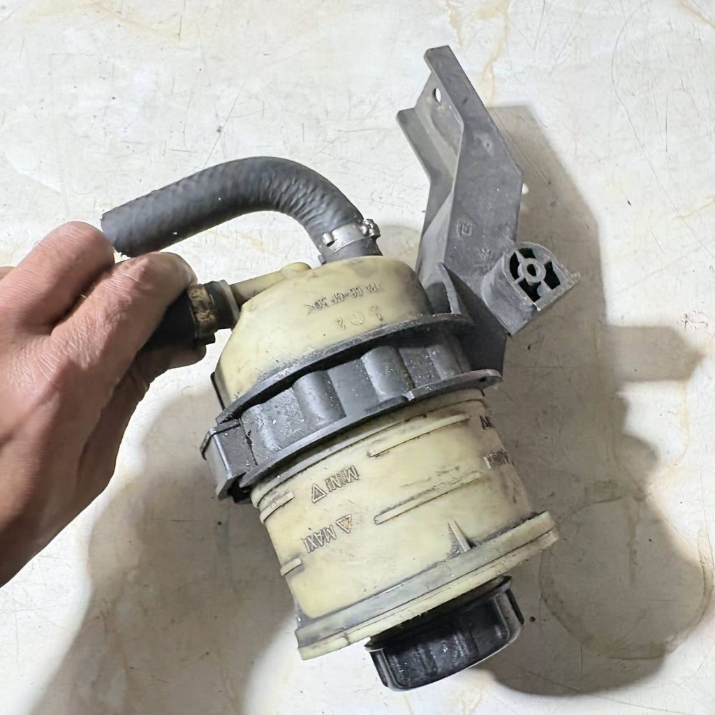 PEUGEOT EXPERT MK1 VAN 2005POWER STEERING RESERVOIR BOTTLE 1474639080 7700782884
