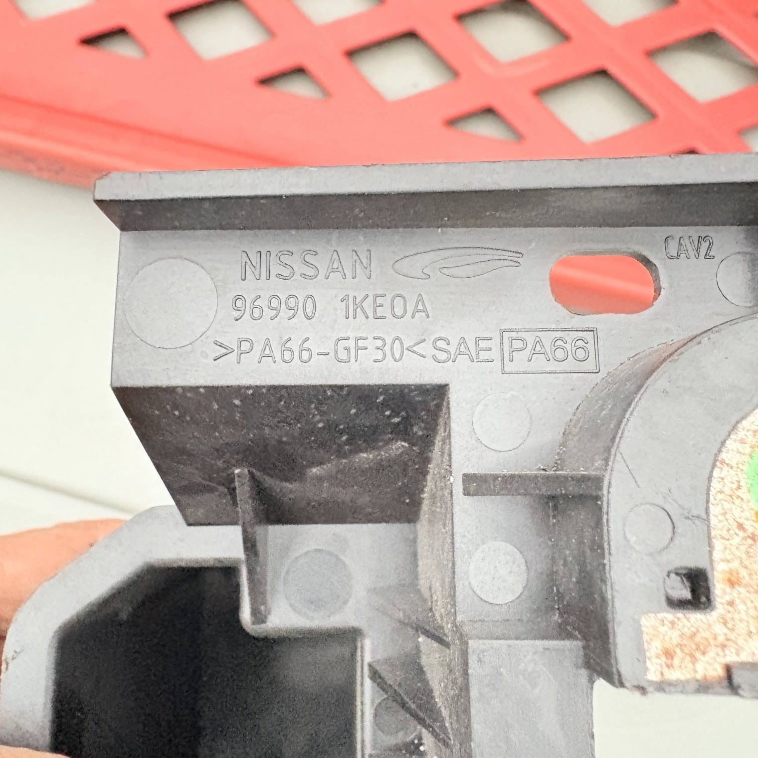 Nissan Juke F15 MK1 Centre Console Handle Bracket Trim 96990-1KE0A 2010-2019