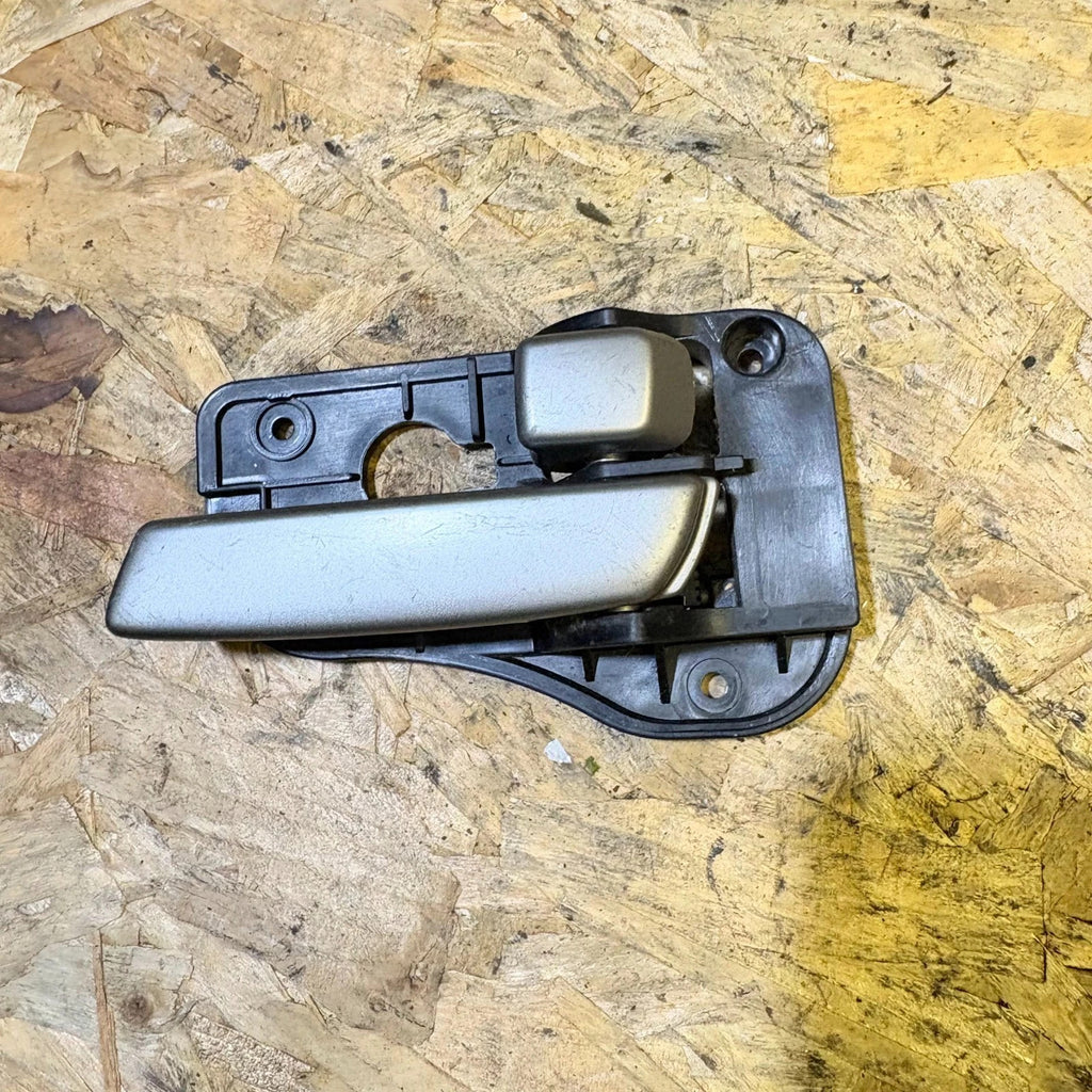 Kia Carens 2006-2013 Rear Right Inner Door Handle RHD 5dr 82623-UN000