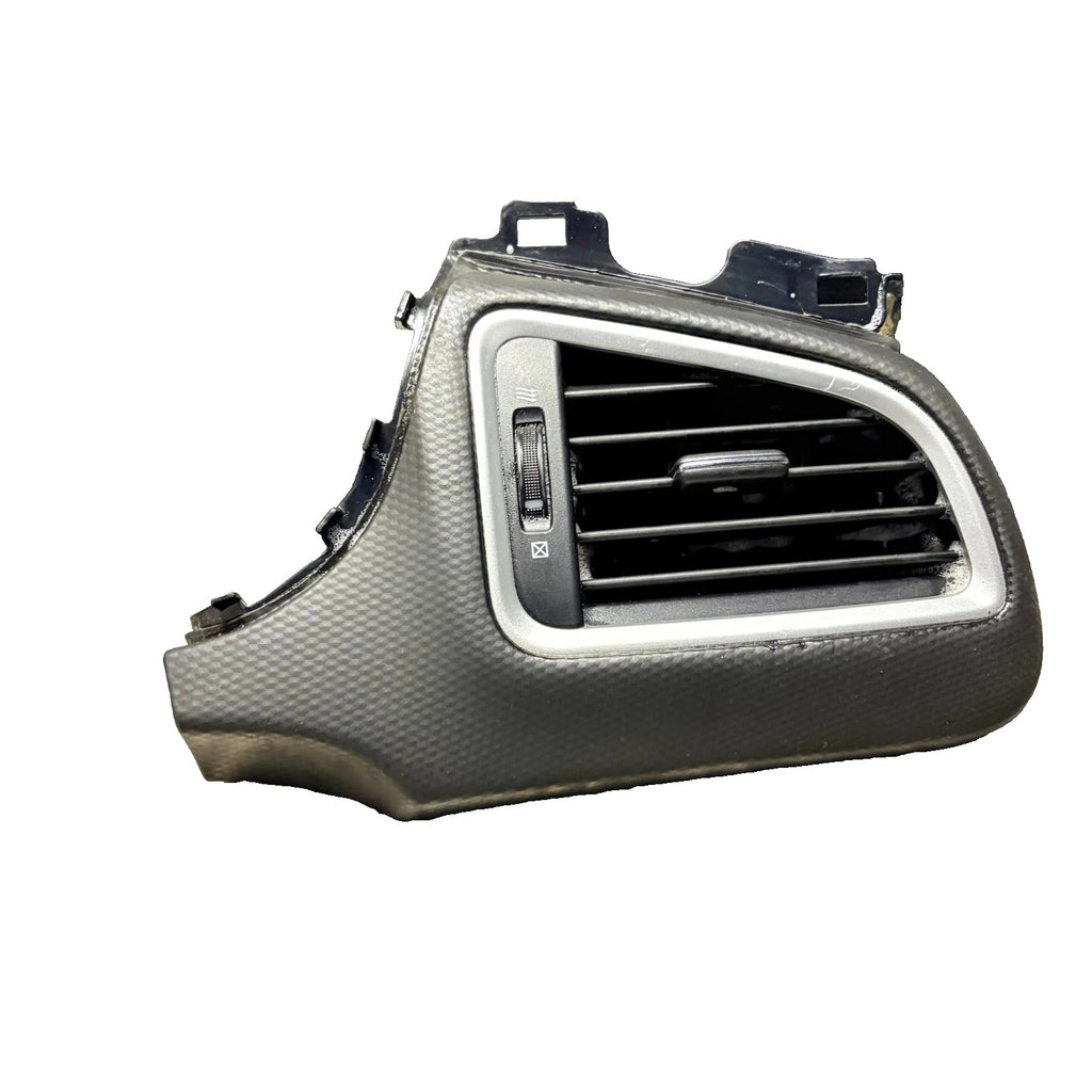 Suzuki SX4 S-Cross 2013-2016 Right Centre Dash Air Vent Heater AC 73511-61M00