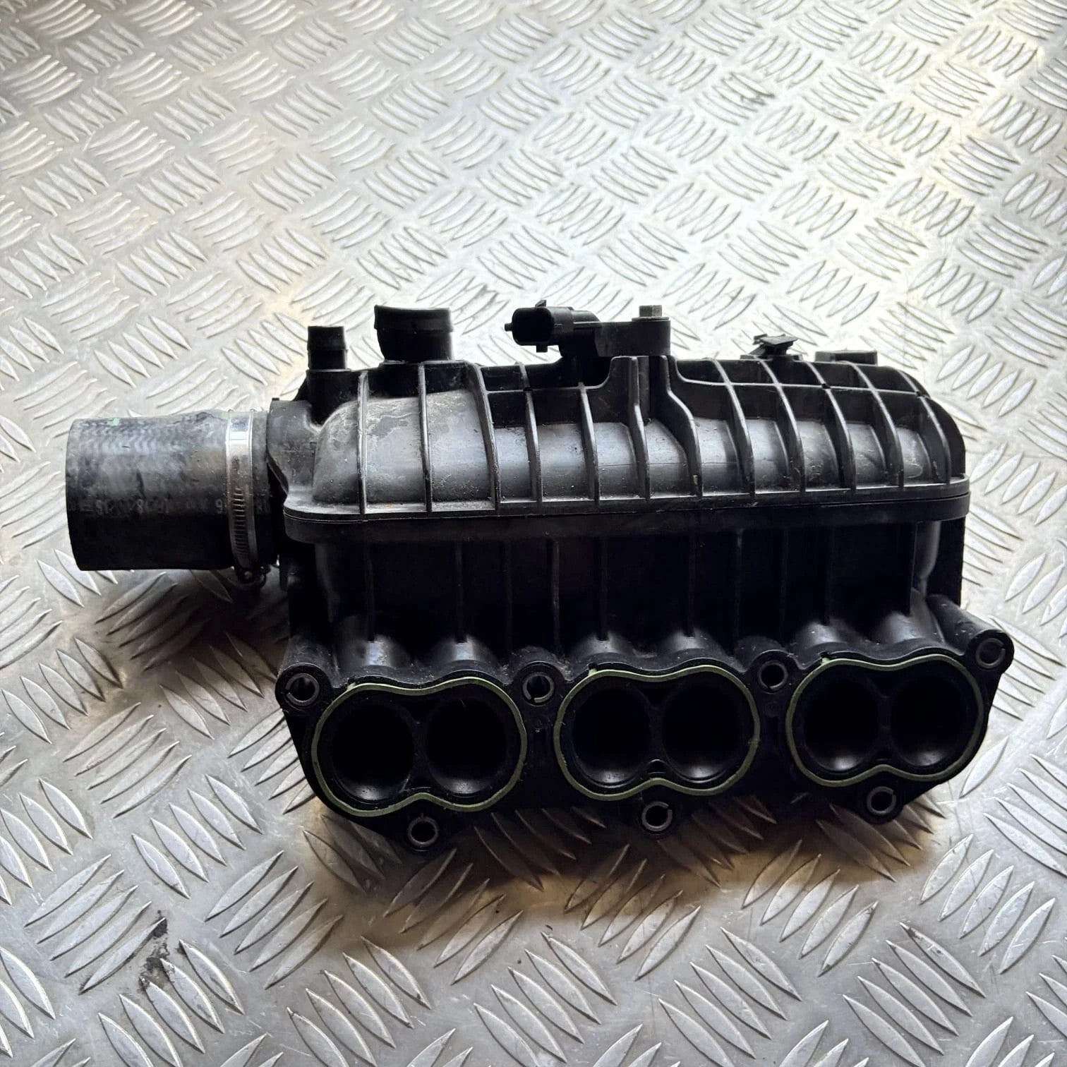 Ford EcoSport 2014-2019 1.0 EcoBoost Intake Manifold 1047092S01 CM5G9424GA