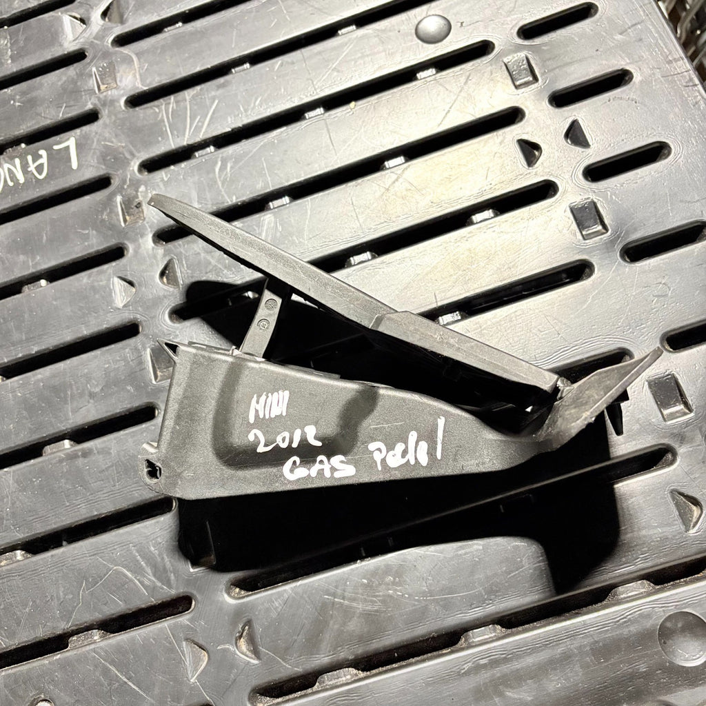 MINI R56 LCI 2010-2013 Manual Accelerator Pedal 35426794502 6PV010435-10