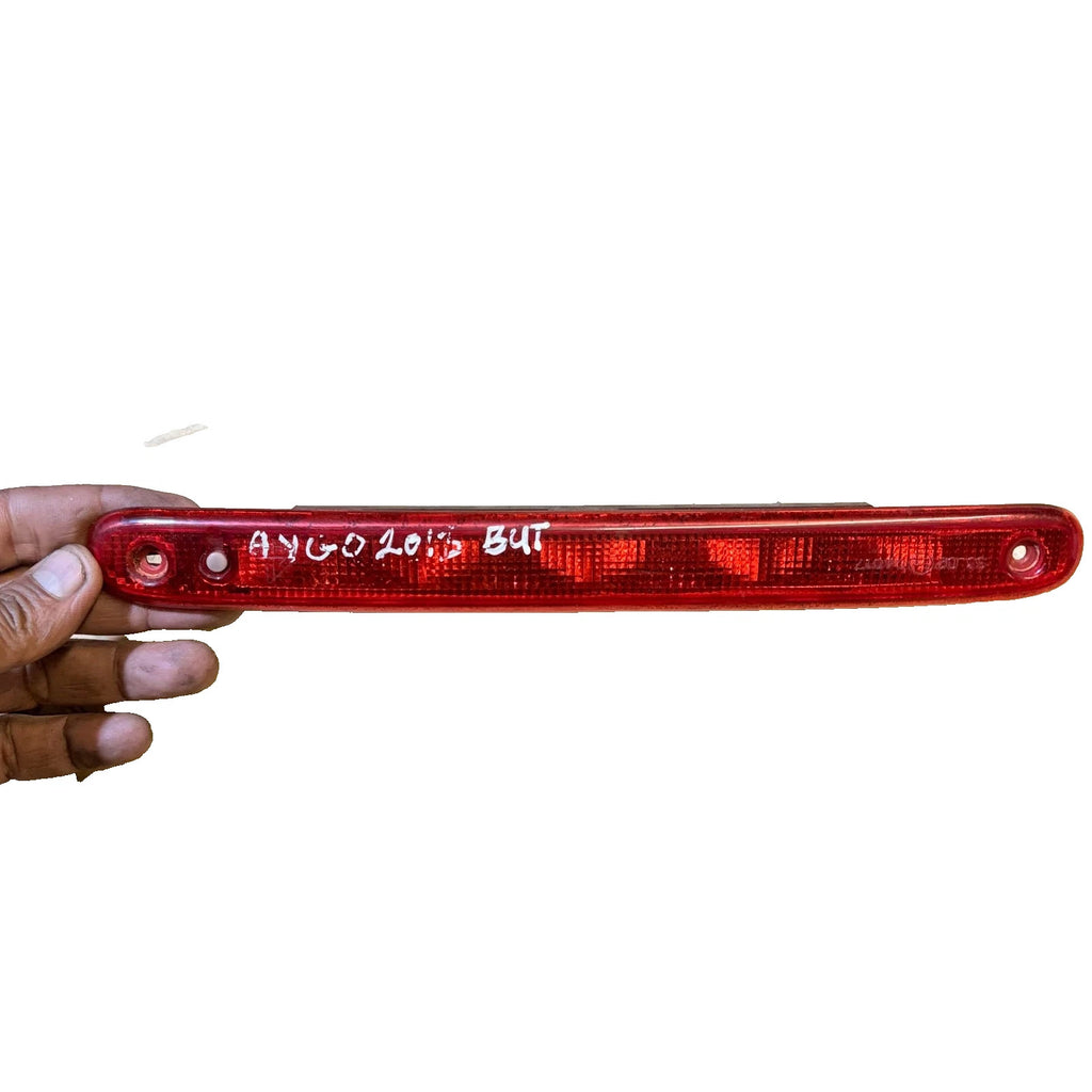 Toyota Aygo 2005-2014 LIGHT TAILGATE REAR/ BOOT LID STOP LIGHT
