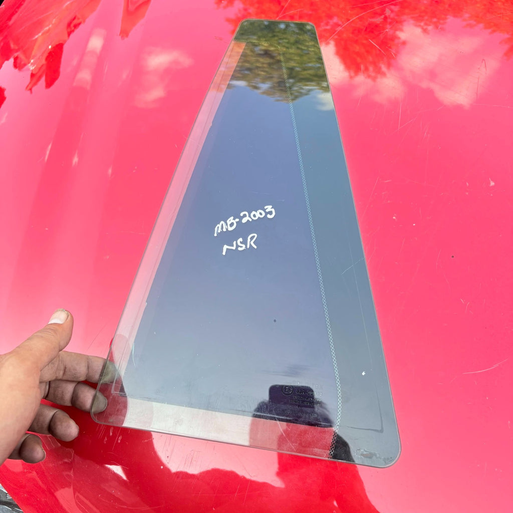 MERCEDES BEZ 2003 QUARTER GLASS WINDOW REAR PASSENGER SIDE NEARSIDE NSR