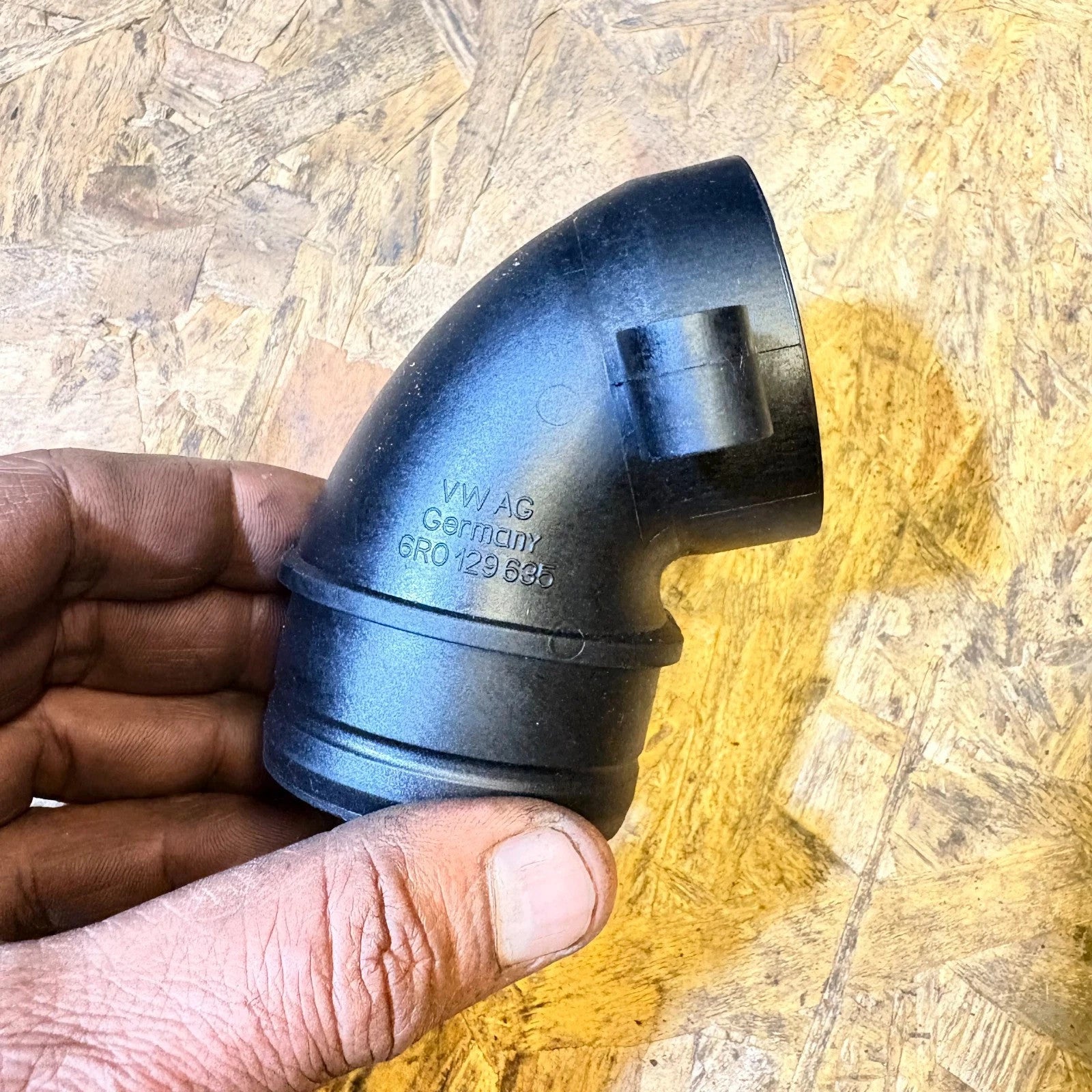 22-24 VW POLO GTI 2G 2.0 AIR CONNECTION PIPE 6RO129635