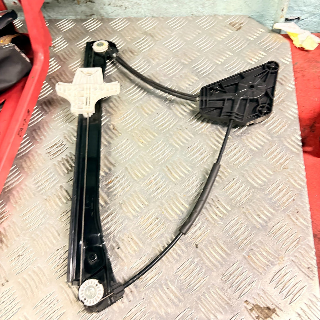 2010 SKODA RAPID Driver Rear Right Window Motor Regulator