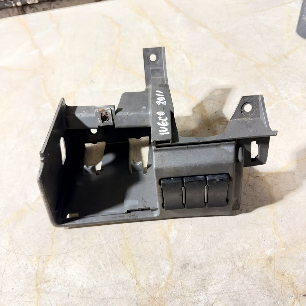 Iveco Daily 2011 O/S Drivers Cup Holder Trim Surround Bracket 3802525, 1038