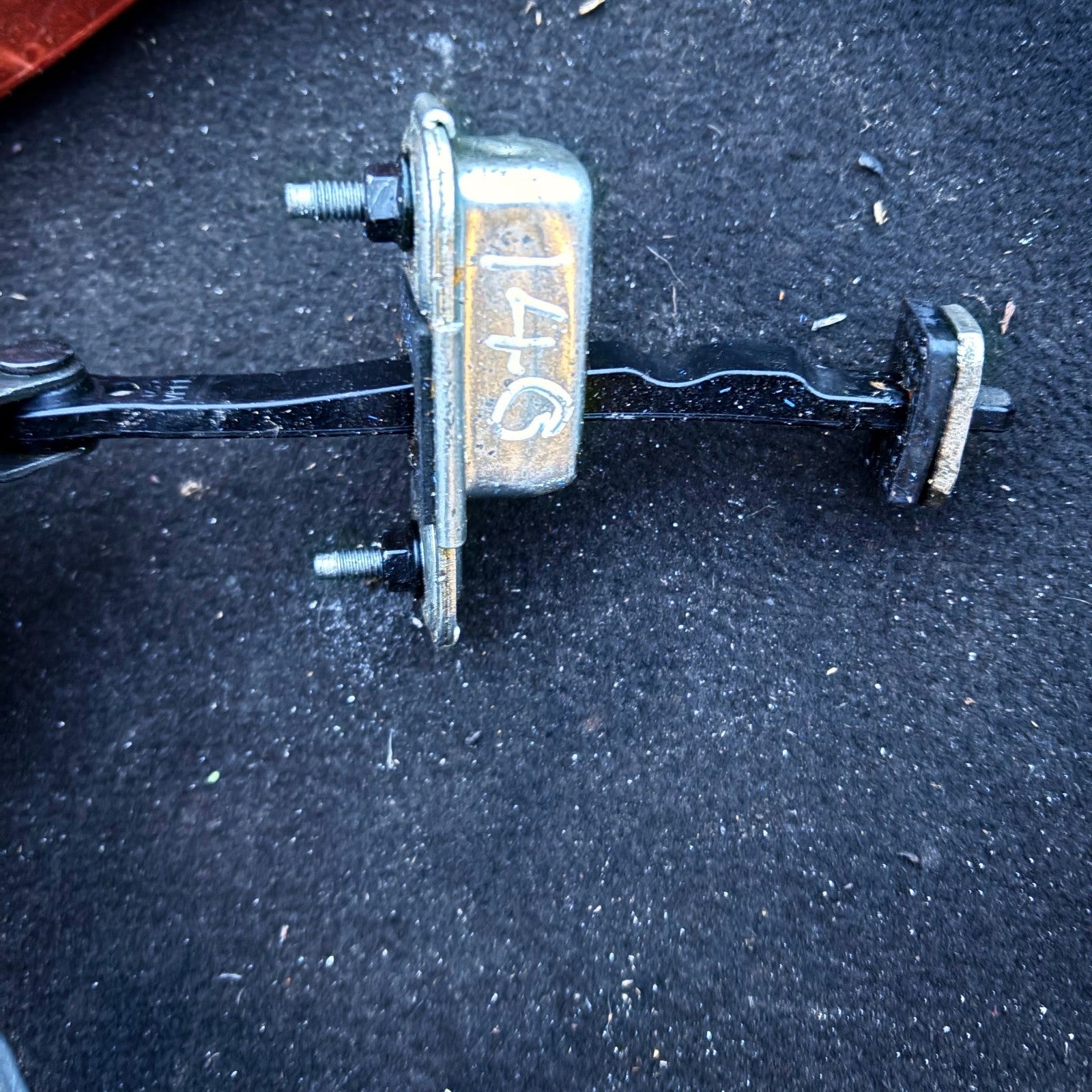 Hyundai i40 2011-2019 Front Left Door Check Strap Hinge Passenger Side