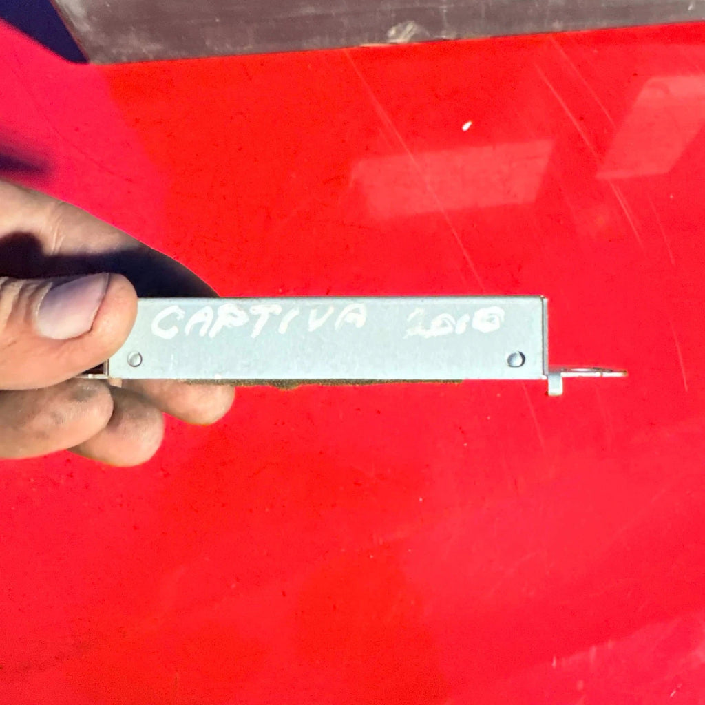 2010 CHEVROLET CAPTIVA MK1 ANTENNA AMPLIFIER 96628318