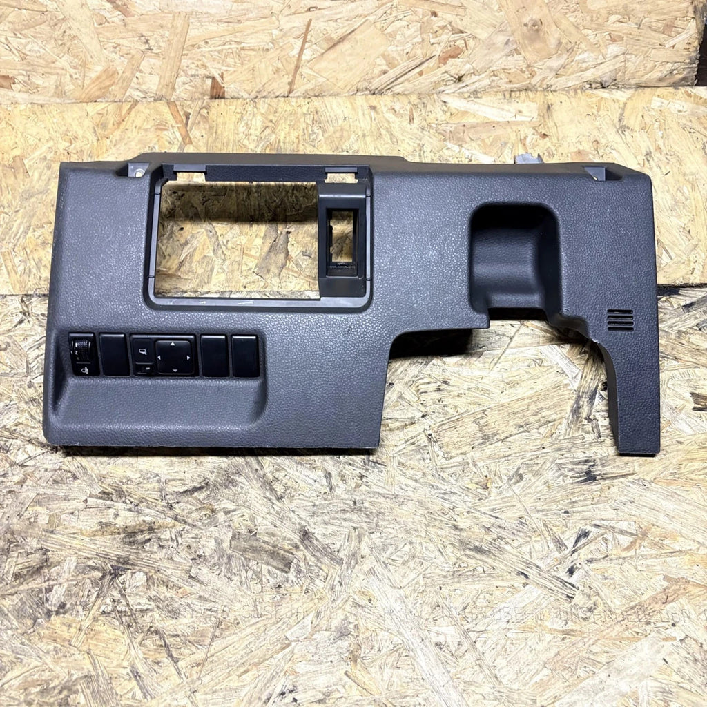 Nissan X-Trail T30 Interior Under Steering Wheel Dash Trim 68106 EQ320