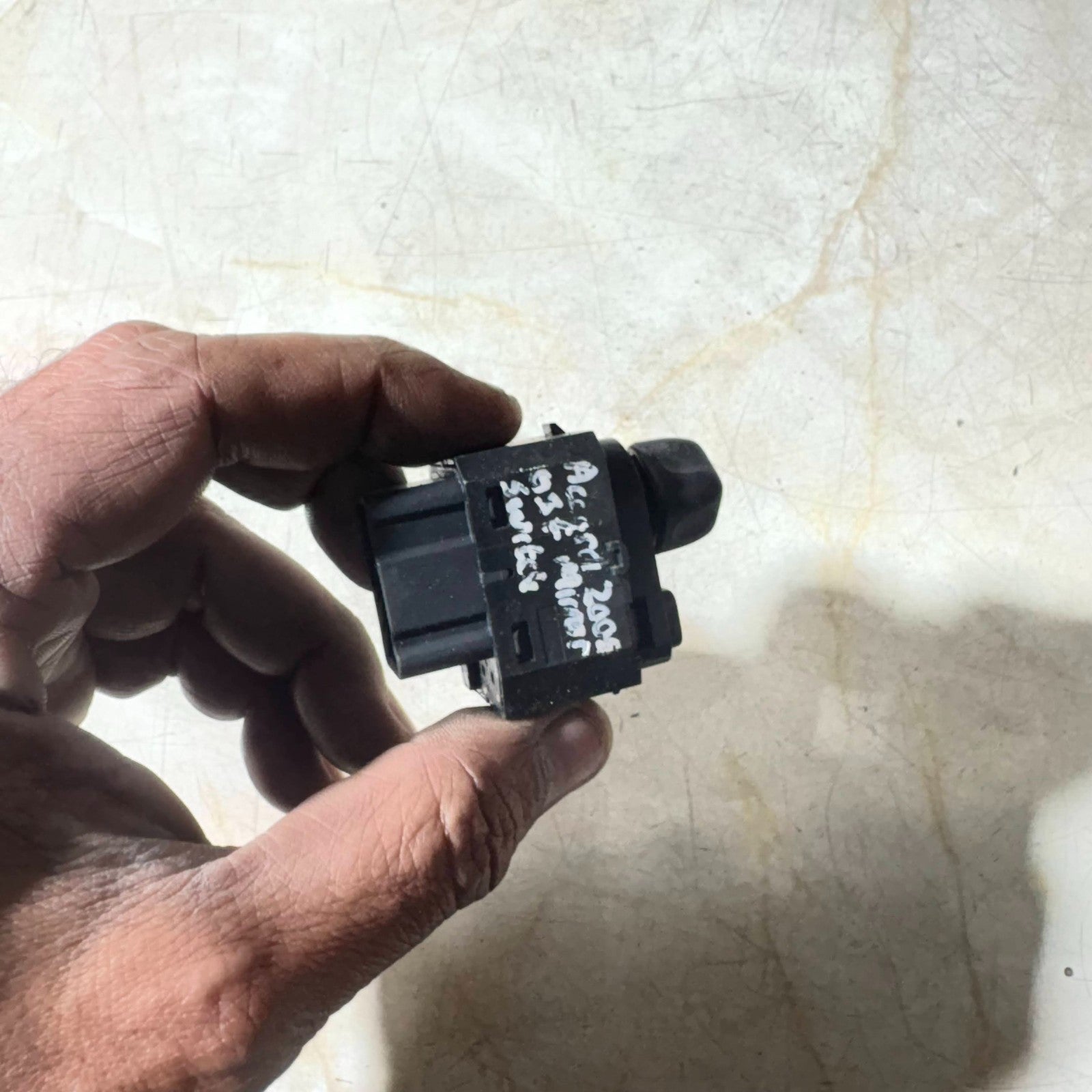 2004-2007 Honda Accord 7th Gen RHD Front Right Mirror Control Switch Heated