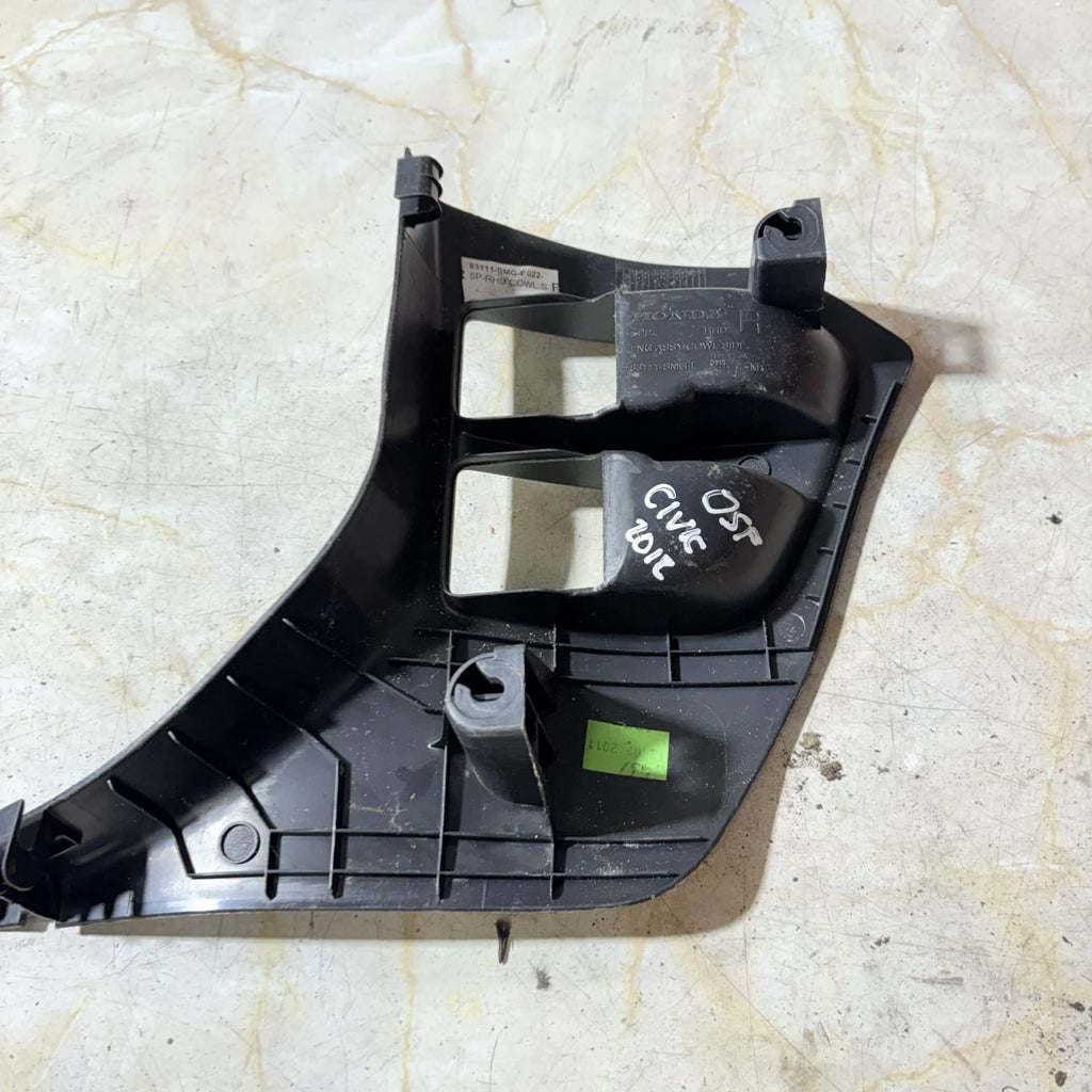 Honda Civic Mk8 06-11 Driver Bonnet Release Trim Panel Right 83111-SMG-E