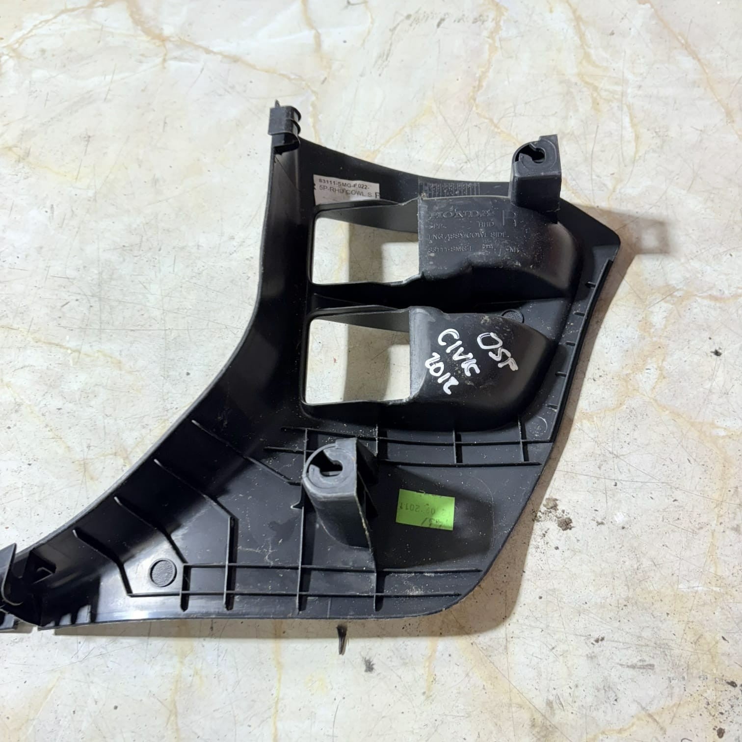 Honda Civic Mk8 06-11 Driver Bonnet Release Trim Panel Right 83111-SMG-E