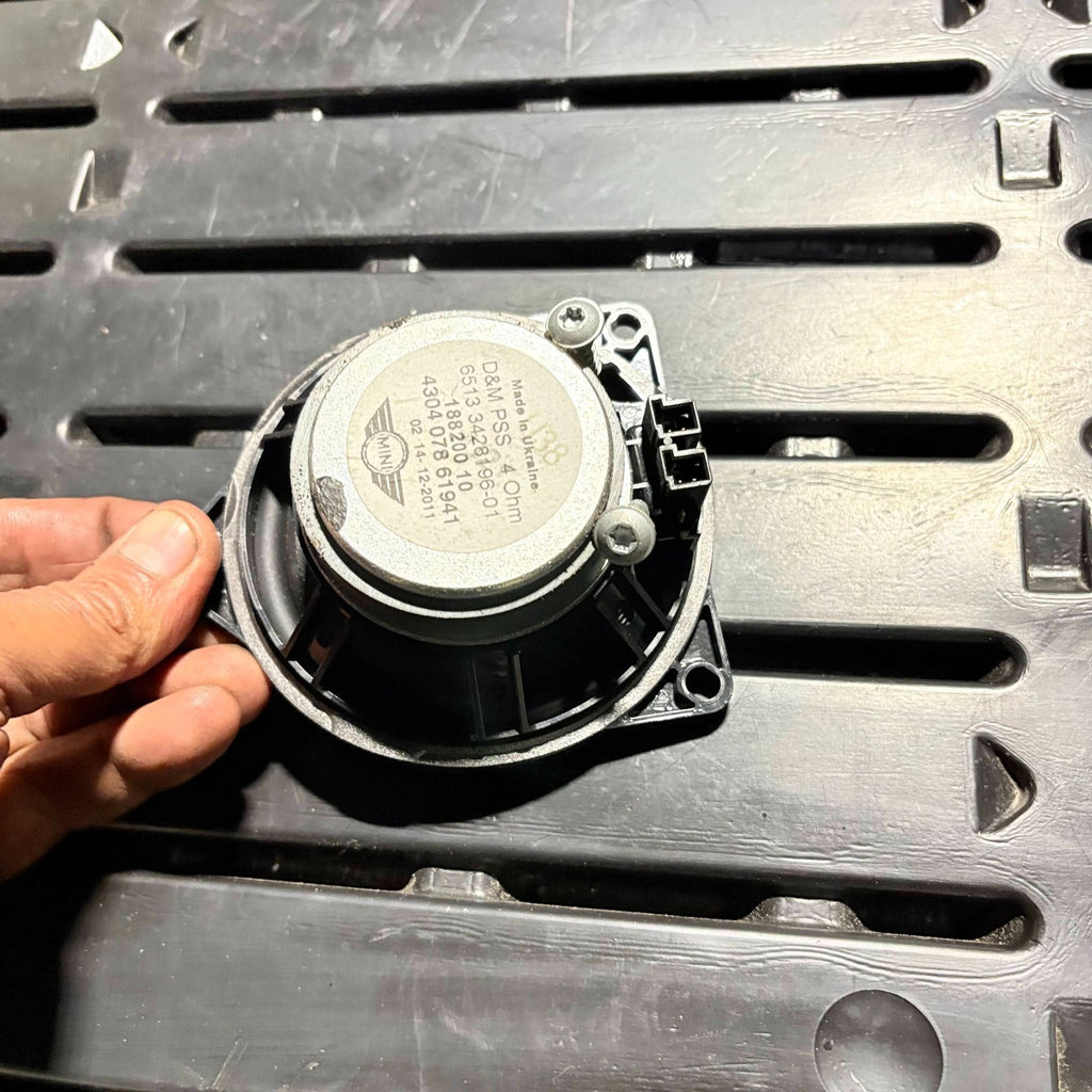 2007 MINI COOPER FRONT RIGHT DOOR SPEAKER 6513 3428196-01