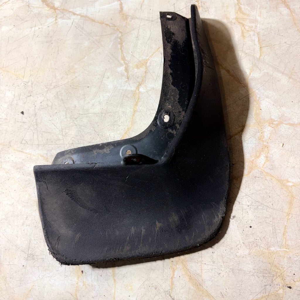 VW Golf Mk7.5 GTI GTD GTE 2017-2020 Rear Right Mud Flap Splash Guard