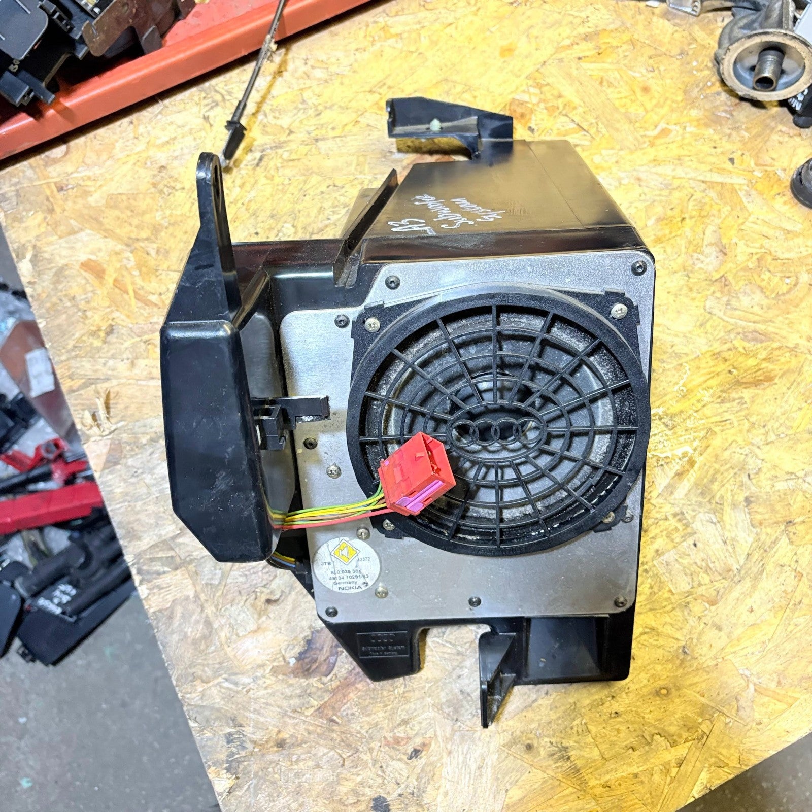 Audi A3 1998 Subwoofer System 8l0035381, 49134 10291/03