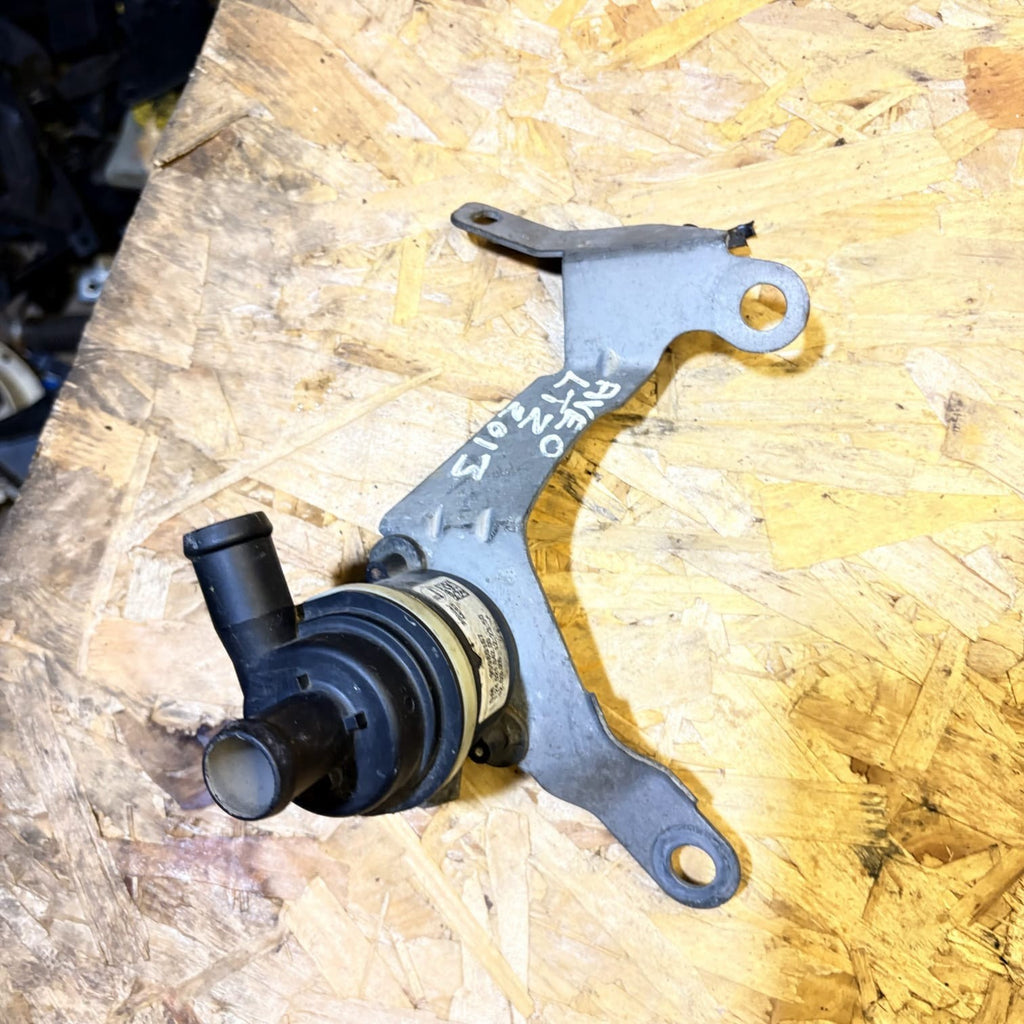 Chevrolet Aveo 2013 Electric auxiliary coolant water pump 12402150201 Petrol