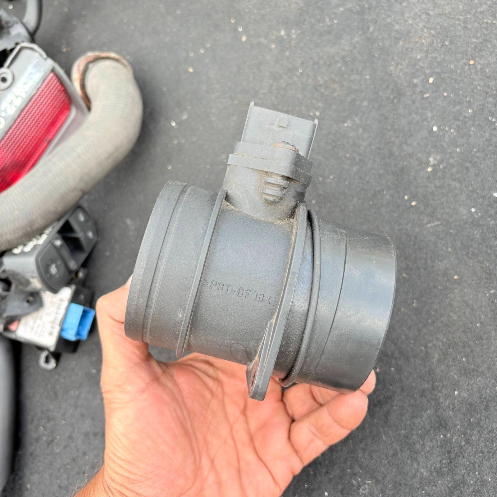 Kia Sorento Air flow mass meter 0 281 002 554