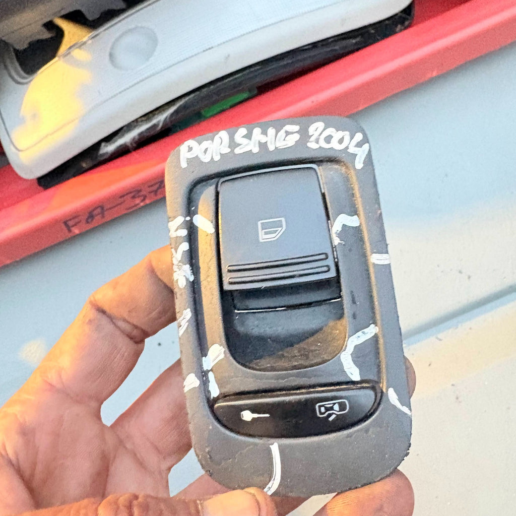Porsche Cayenne 955 2003-2008 Front Passenger Window Switch 95561316202