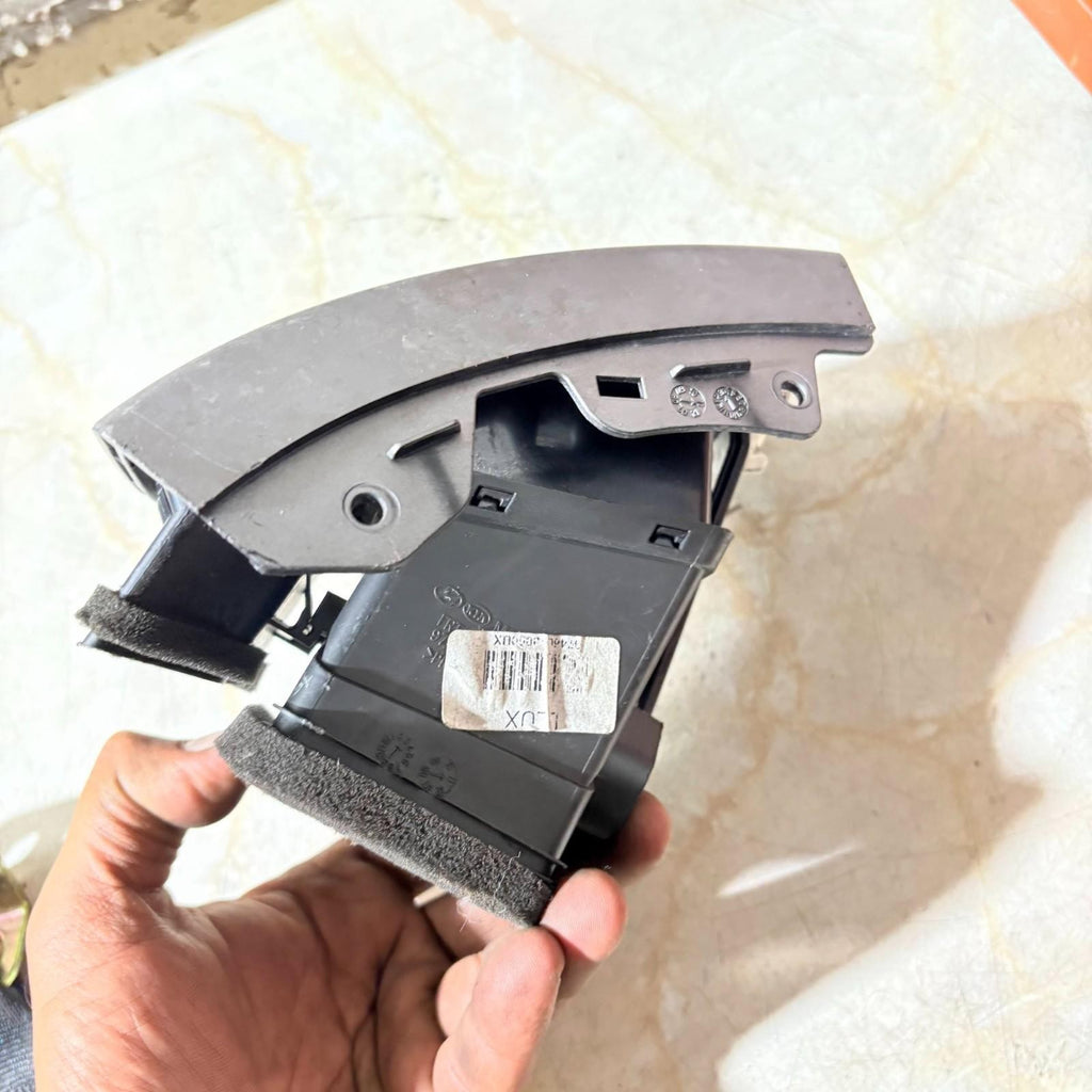 HYUNDAI I20 MK1 08-12 DASHBOARD AIR VENT NSF PASSENGER FRONT LEFT SIDE