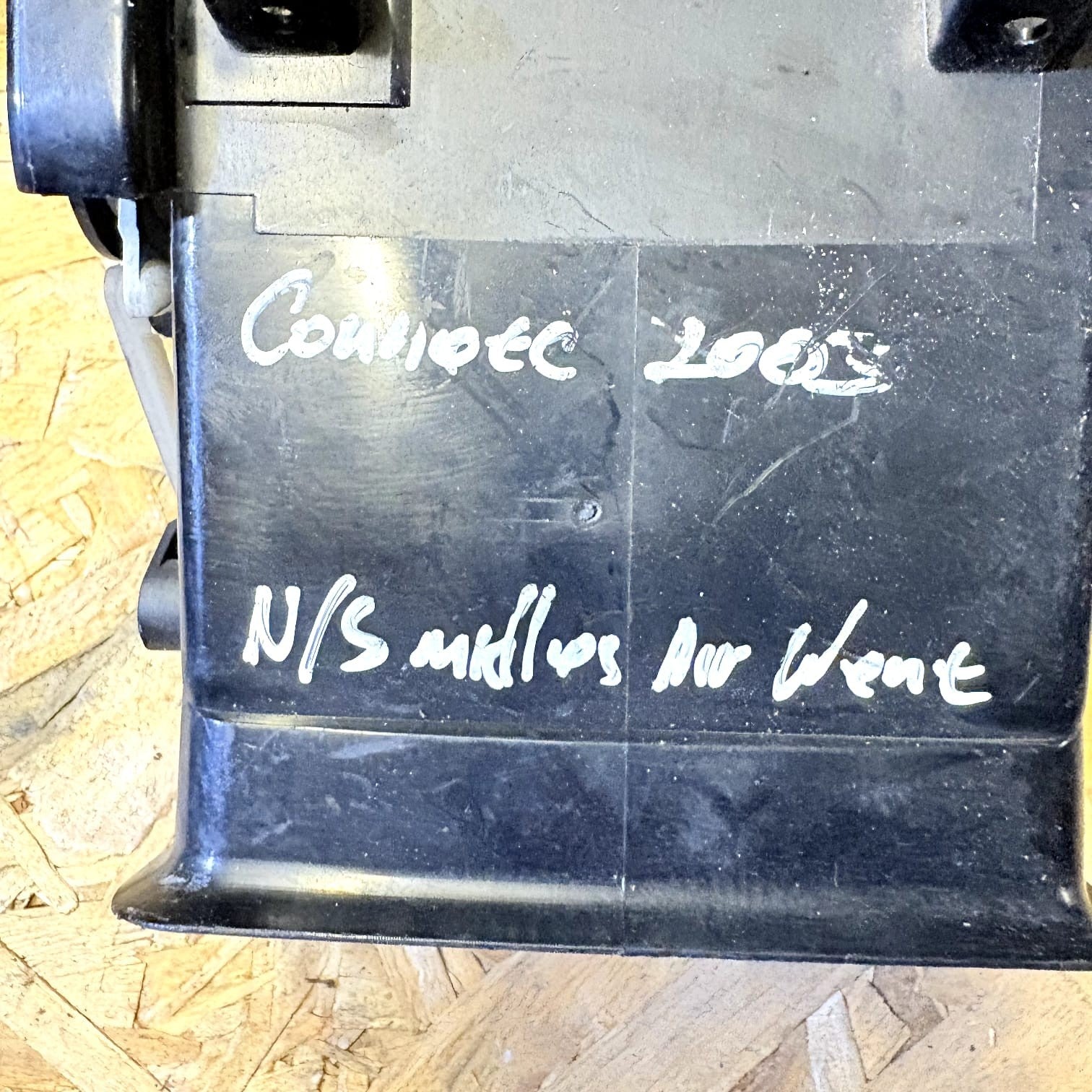 2003 FORD TRANSIT CONNECT MK1 DASH AIR VENT PASSENGER 2T1H19C682AC N/S
